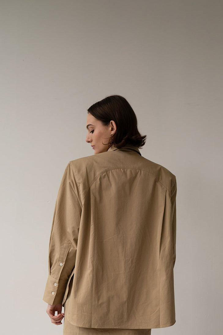 Close-up of back yoke HCTR detail on the Oversized Cotton Poplin Button Down in Fawn